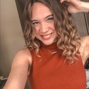 Meet your Posher, Olivia